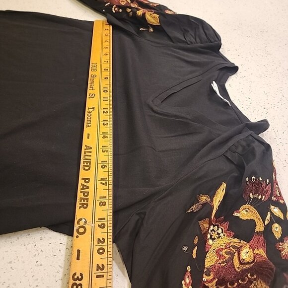 Chicos 2 Black Embroidered Embellished Peacock Sleeve Shirt Large - Picture 7 of 8